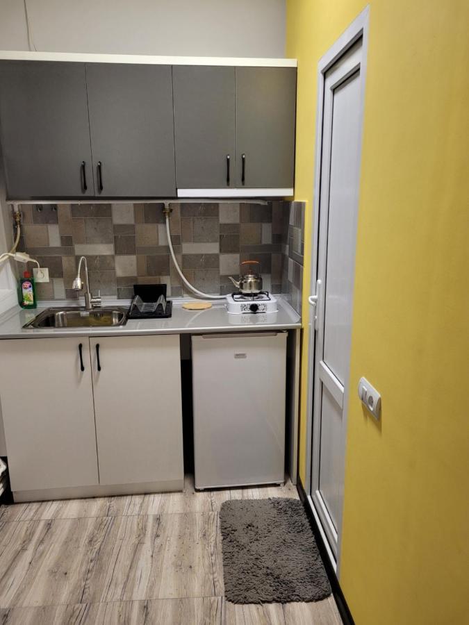 耶烈万 Мини Дом Целиком Около Мед Центра Астхик酒店 外观 照片